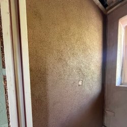 Clay plaster detailing