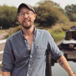 ROBBIE CUMMING - Canal Boat Stories LIVE!