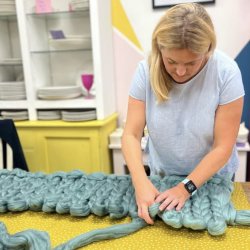 Create a GIANT throw- Arm knitting & Weaving Workshop