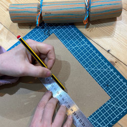 Make your own Christmas Crackers
