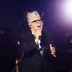 Scottish singer/ songwriter, Horse in concert