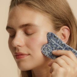 Glow & Sculpt Ritual with Neal's Yard Remedies