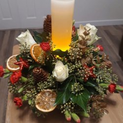 Floristry - Christmas centre piece