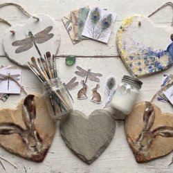 Decoupage for Beginners- Slate Hearts