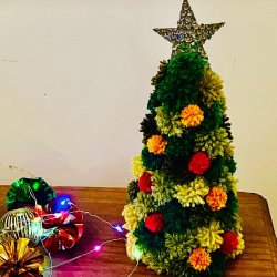 Crafternoon Tea - Pom Pom Christmas Tree 🎄
