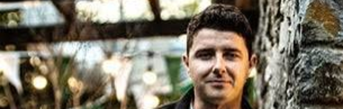 The Savage Comedy Club at Kenny's welcomes Bernard Casey