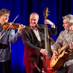 Gypsy Jazz Workshop with Tim Kliphuis Trio