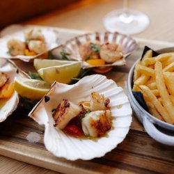 Sicilian White Wine & Seafood Platter