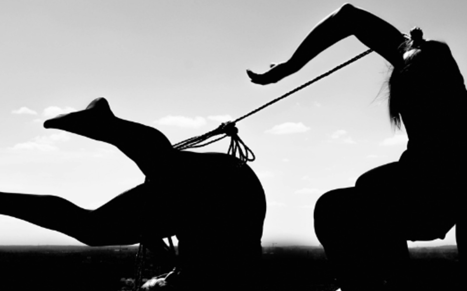 Improvisational Tying with Saara Rei