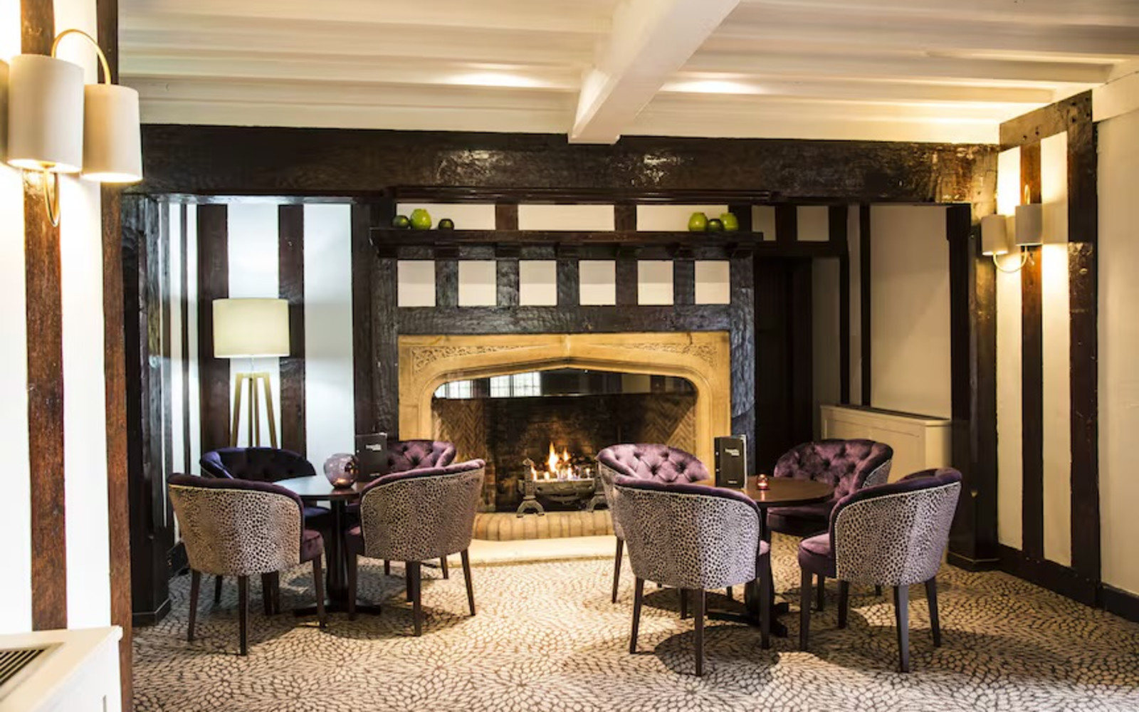 Stone Manor Hotel