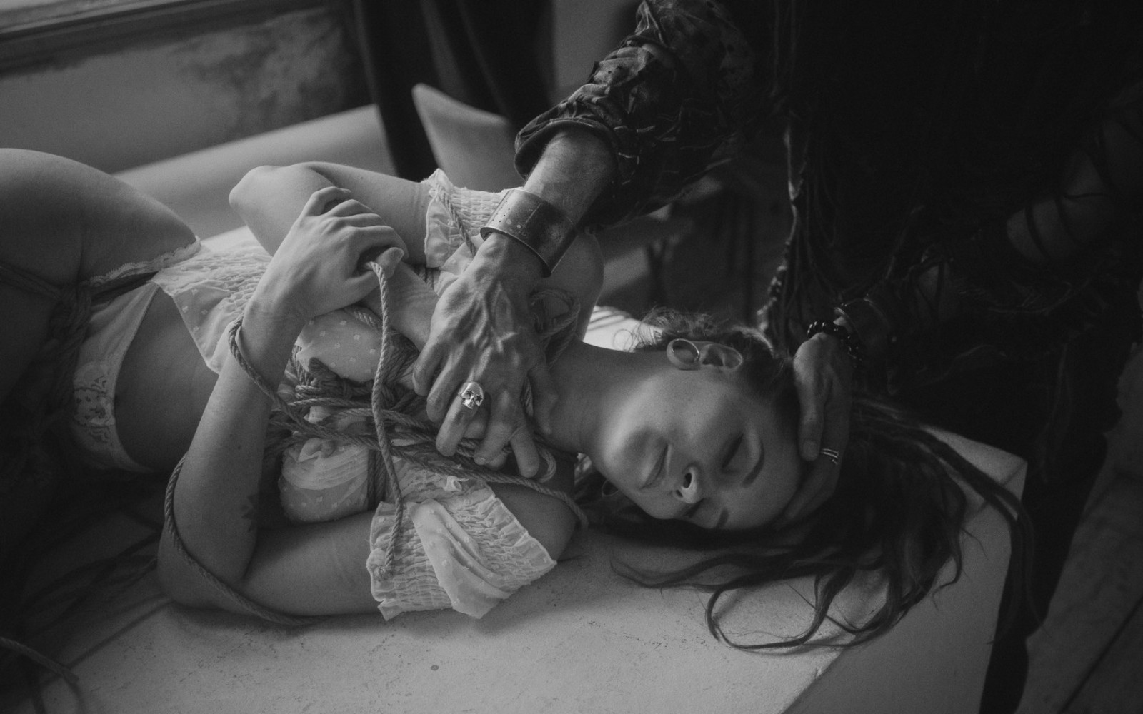 Silent Shibari - a guided session with Nik Yourknots