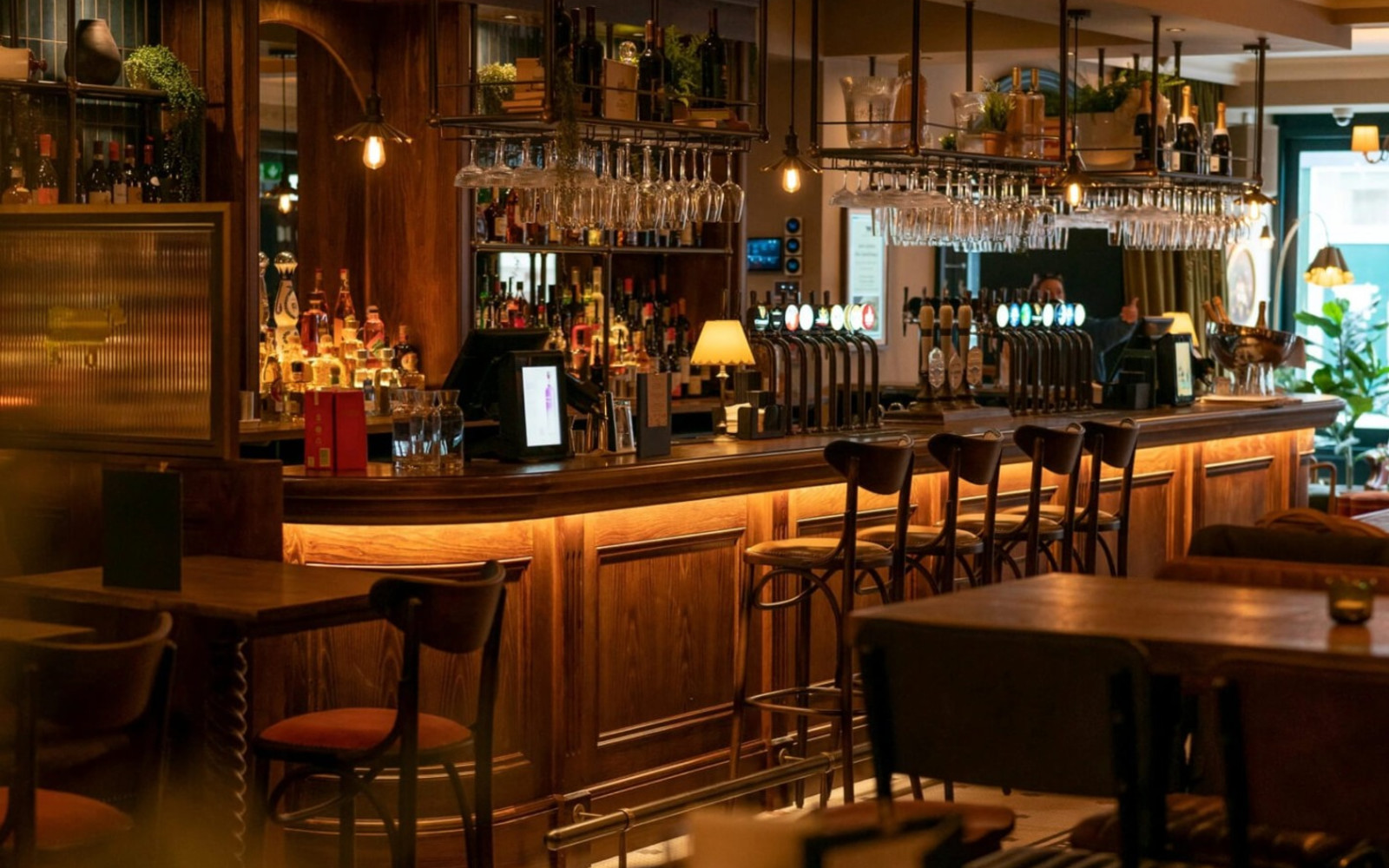 Breakfast networking – October