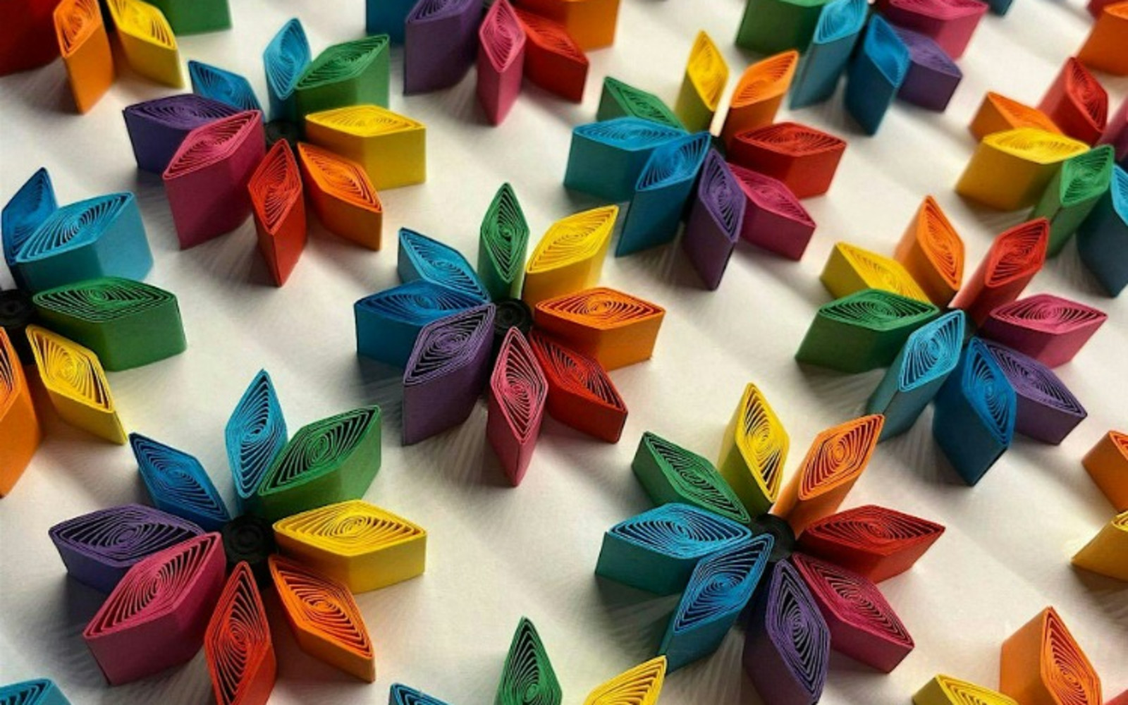 Paper Art: Creating with Quilling