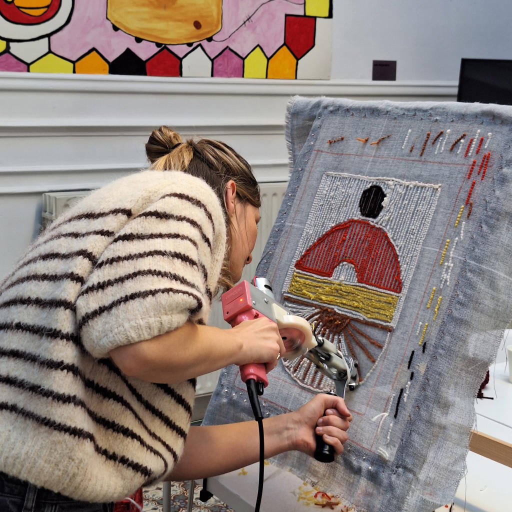 Workshop tufting