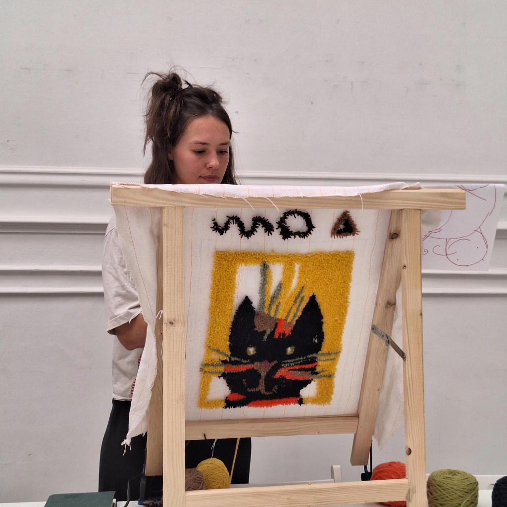 Workshop tufting