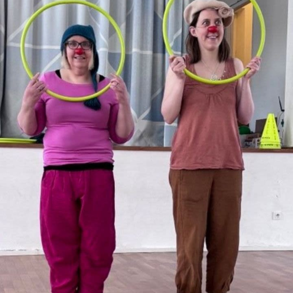 Playing, Pausing, and Stuff - a day of Clowning Around in response to objects/props/things