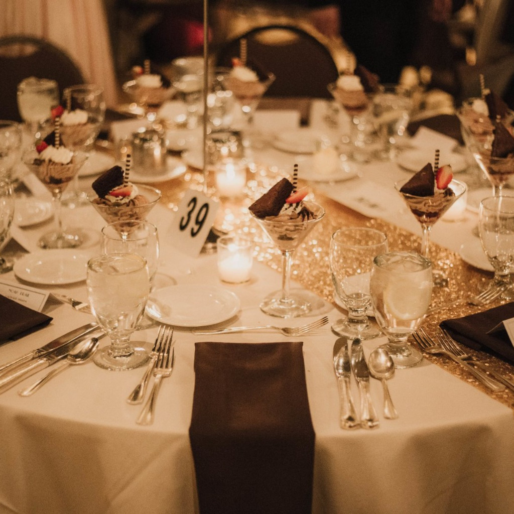Thursday Night Table Reservations!