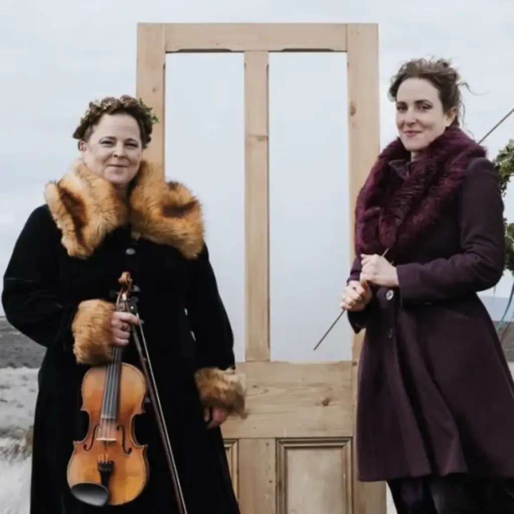 Bryony Griffith & Alice Jones + Heartwood Chorus
