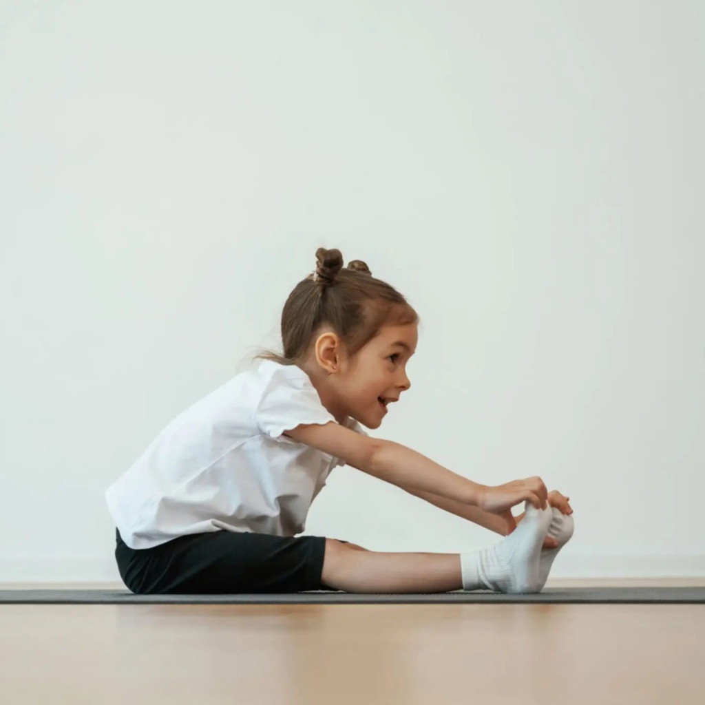 KIDS YOGA with NADAU