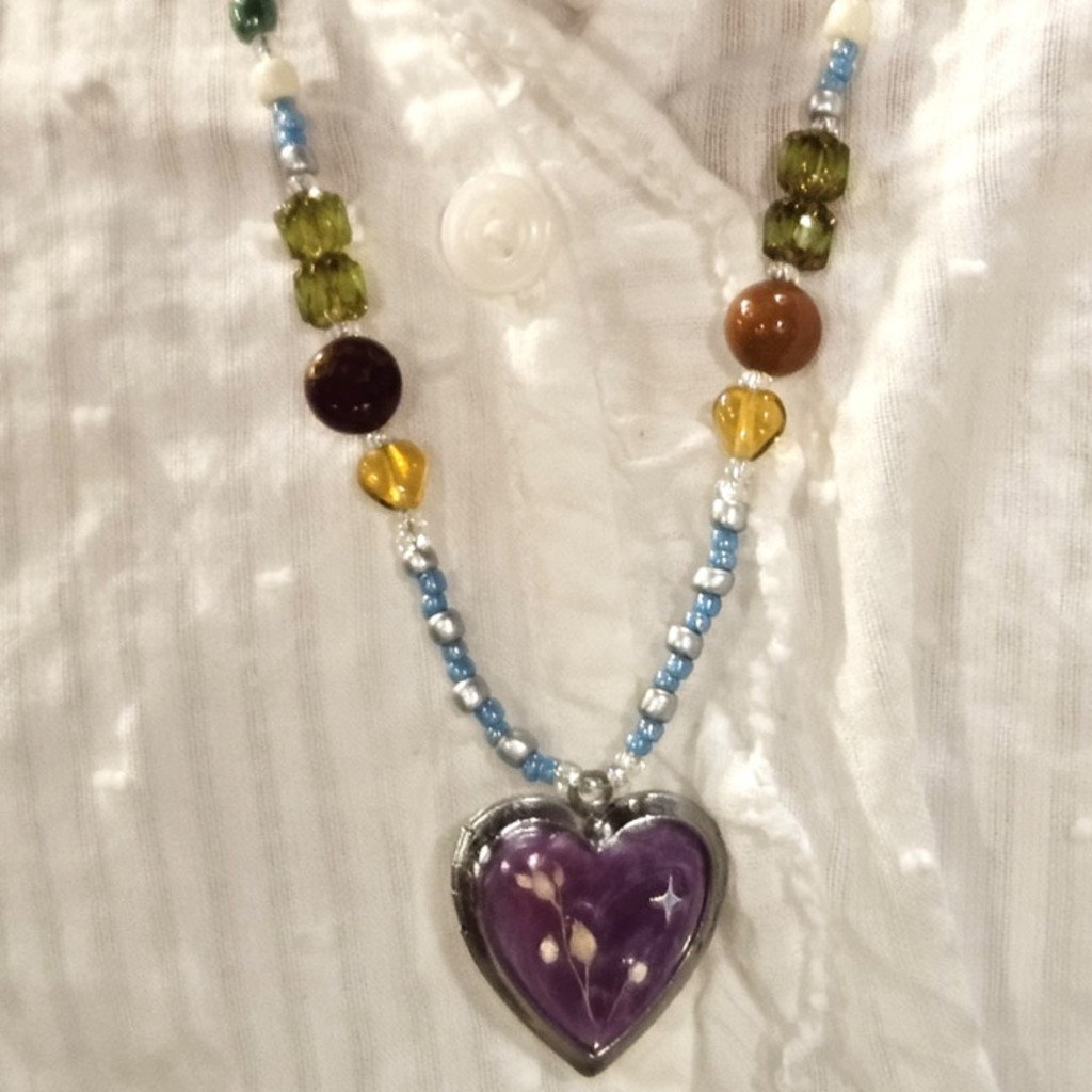 Bucharest: Make Your Own Locket – Jewellery Workshop
