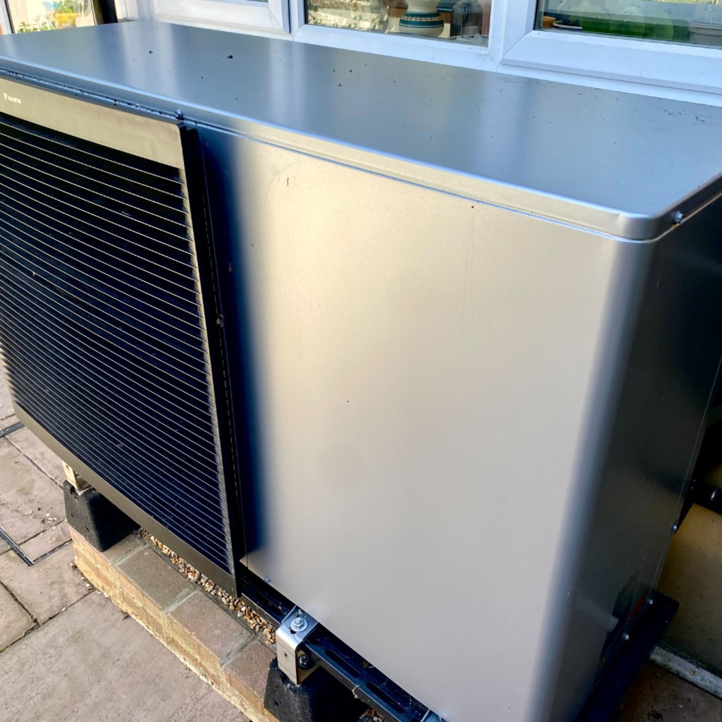 Open home in Cosham: Air source heat pump and smart tariff, insulation, EV and charger
