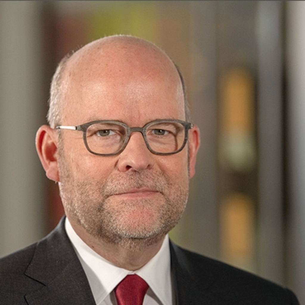 „Succeeding as a Global Business in a World of Populism and Discontinuity“