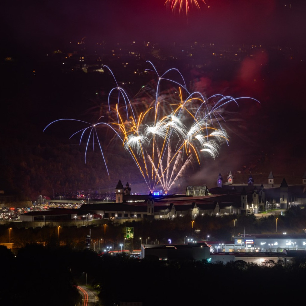 The Newton Sparkle - Trago Newton Abbot Fireworks Display