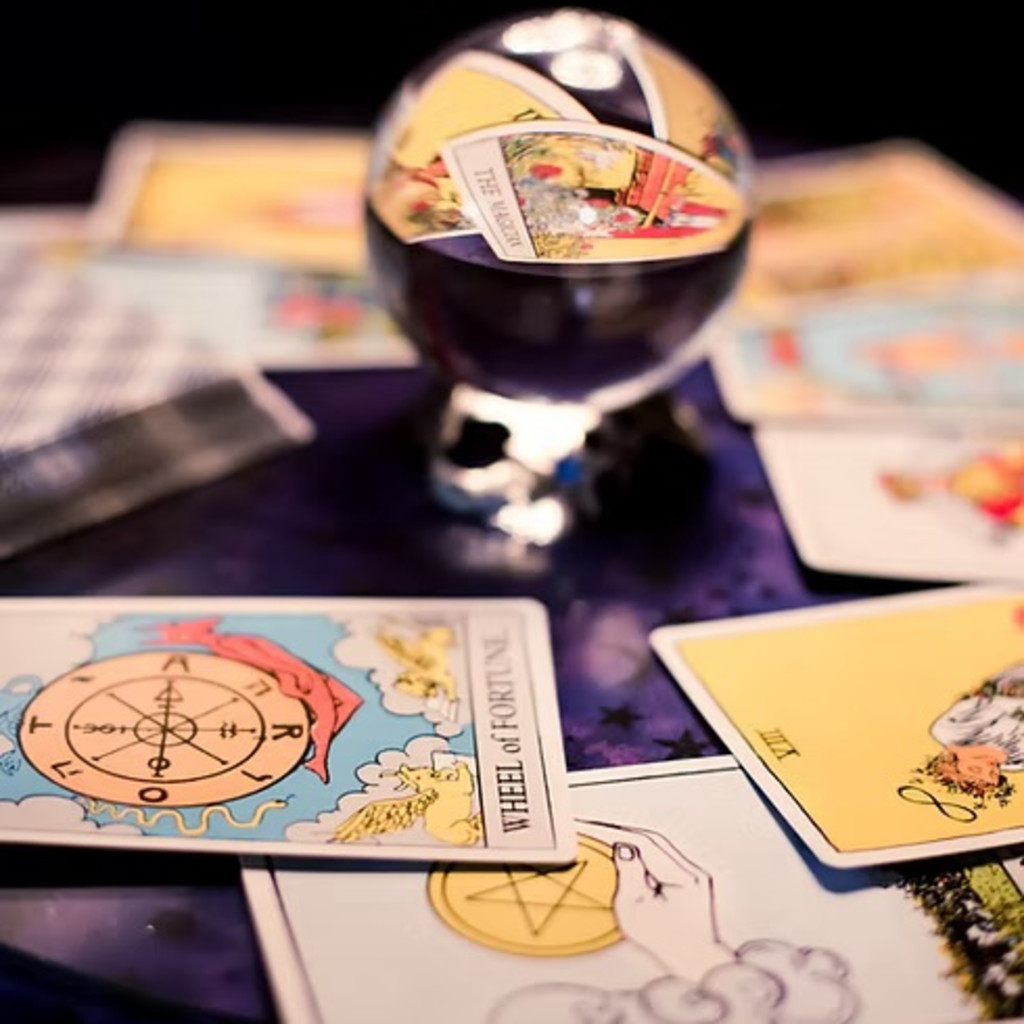 Melissa's Tarot Club – In-Person Workshop