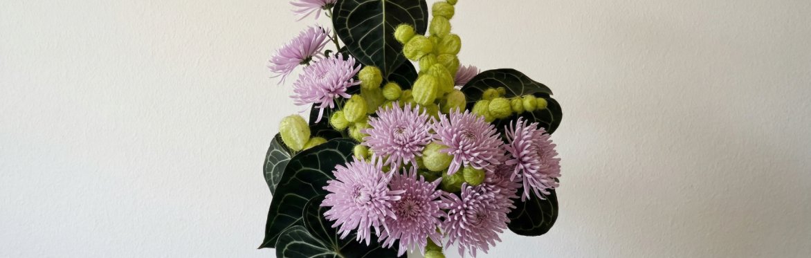 OCT 25 | Flower Design Workshop | Spooky Centerpiece