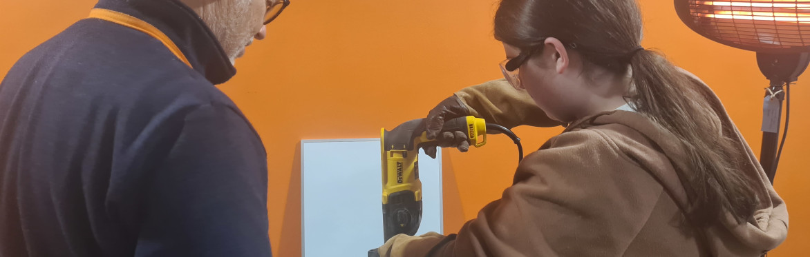 HOW TO Use Power Tools and Hand Tools for Beginners