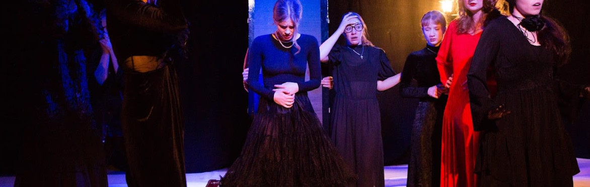 HER STAGE FESTIVAL: 8 W O M E N