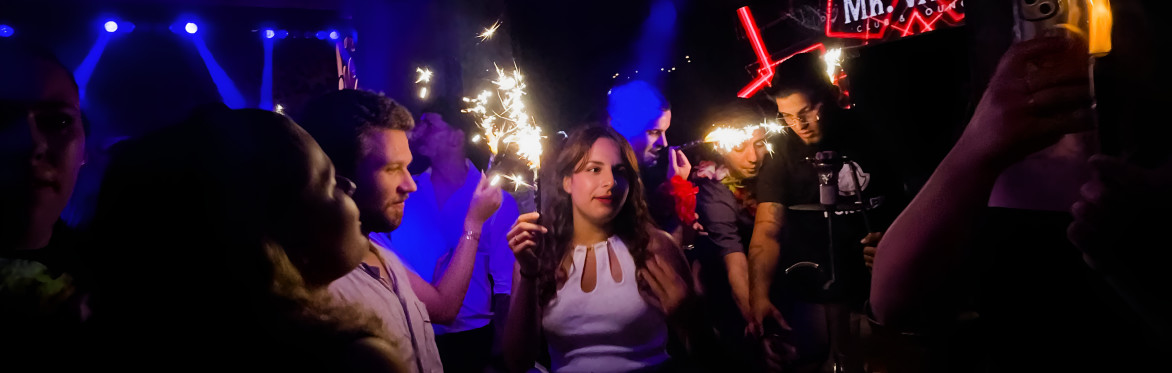 Maspalomas Pub Crawl: 4 Venues, Free Shots & Party Games