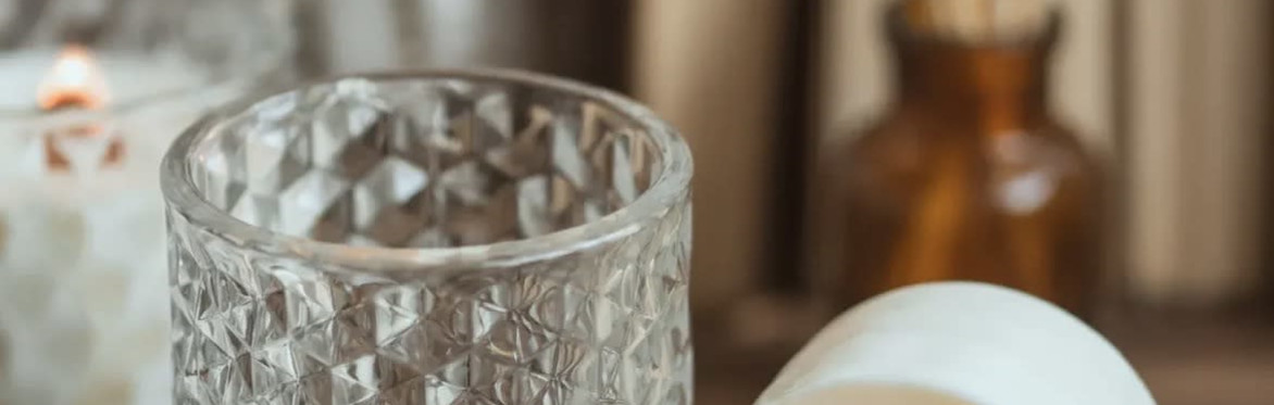 Luxury soy candle making with KB Premium Deisgn