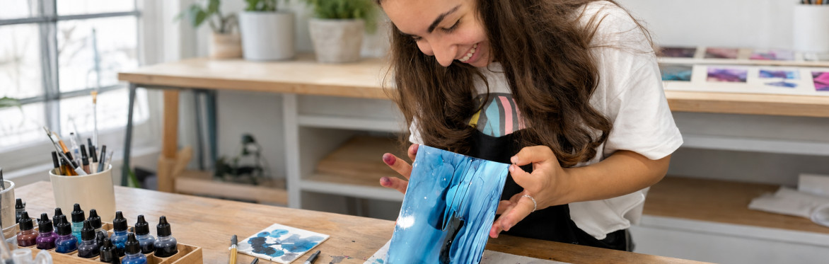 Flow & Form - Introduction to Alcohol Ink