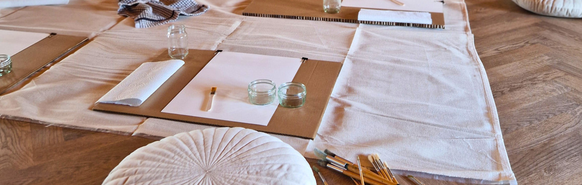 The Art of Letting Go – A Mindful Painting Experience