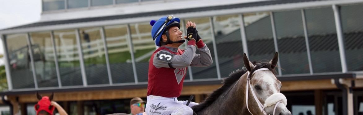 Horse Racing at Tampa Bay Downs - Chef prepared buffet - Round Trip Transportation