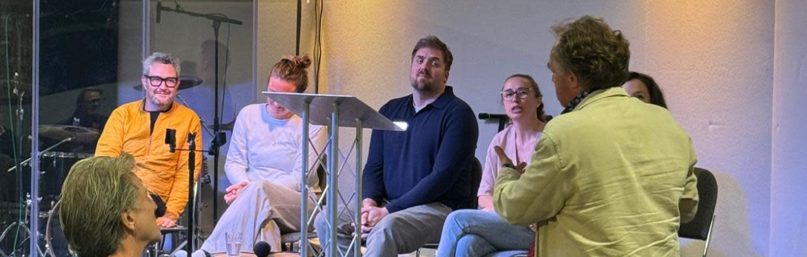How does Change happen? Join us November 7th and add your voice at 104 the Hornet Chichester PO19 7JR. For the third Research Festival organised by Chi-Lab.
