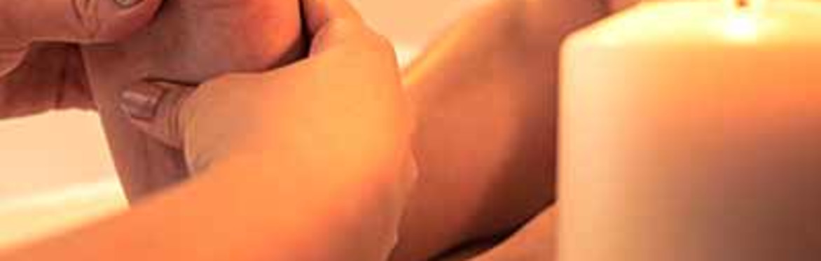 Book a private reflexology or reiki session
