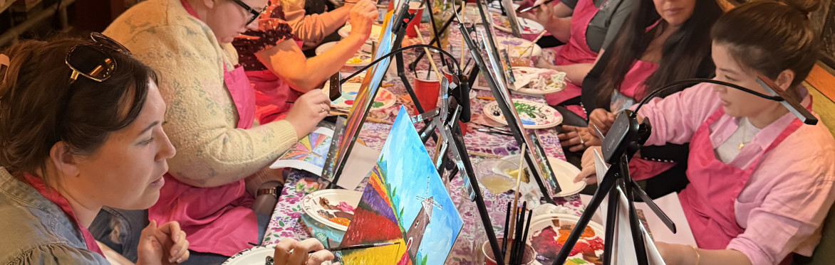 Haunted House - Sip & Paint