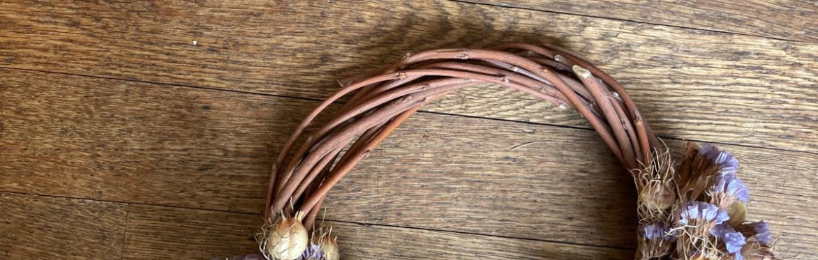 Autumnal Dried Flower Wreath Making with Fran Zoutewelle