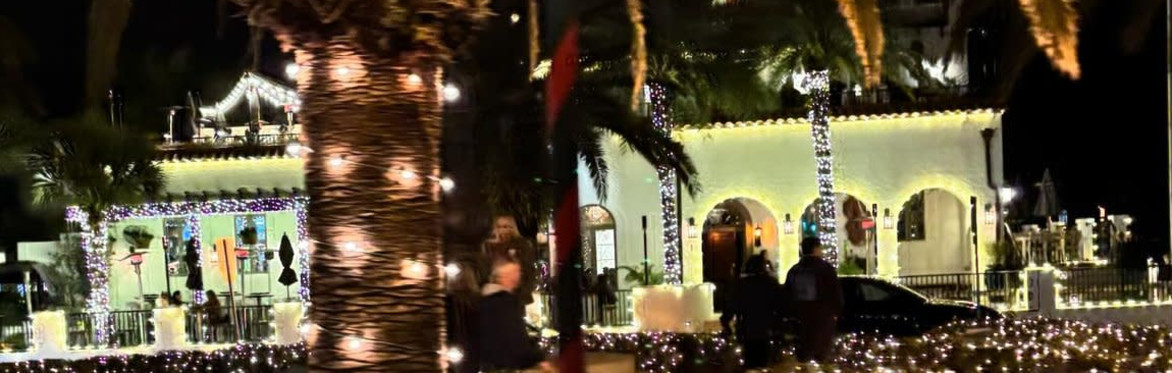 PREMIUM Nights of Lights Trolley Tour! - St. Augustine - LUXURY Motor Coach! Free Prize Drawings! Hot Cider & Cookies!
