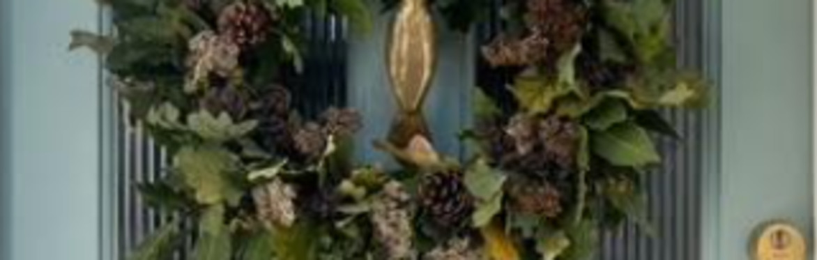 Christmas Wreath Making Workshop – Wanstead, East London (Mulled Wine Included)