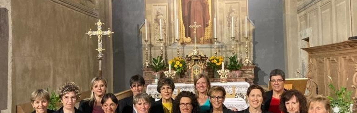 Esibizione del Coro LaReit - Donna Sé Tanto Grande e Tanto Vali