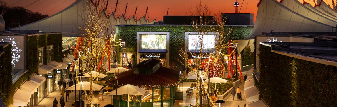 Santa's Lodge at Ashford Designer Outlet