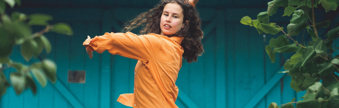 Contemporary Dance Workshop with Hannah Jacobs