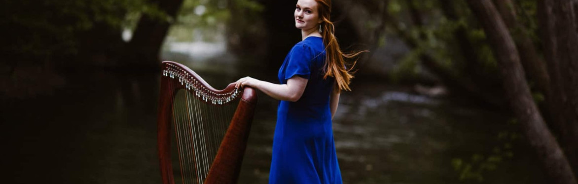 Autumn Strings in the Loft: Irish Harp Immersion with Hannah Flowers