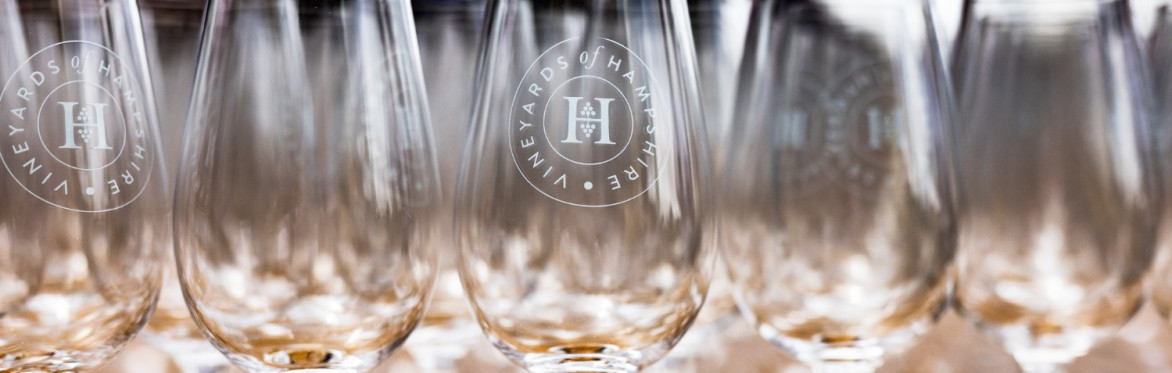 Vineyards of Hampshire FESTIVE FIZZ - Taste & Buy Hampshire's premium wines for the festive season