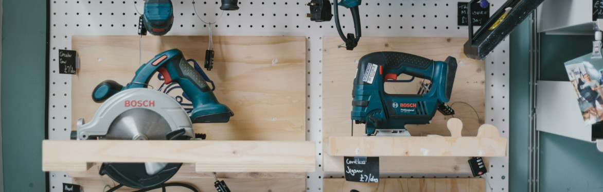 HOW TO Use Power Tools and Hand Tools for Beginners