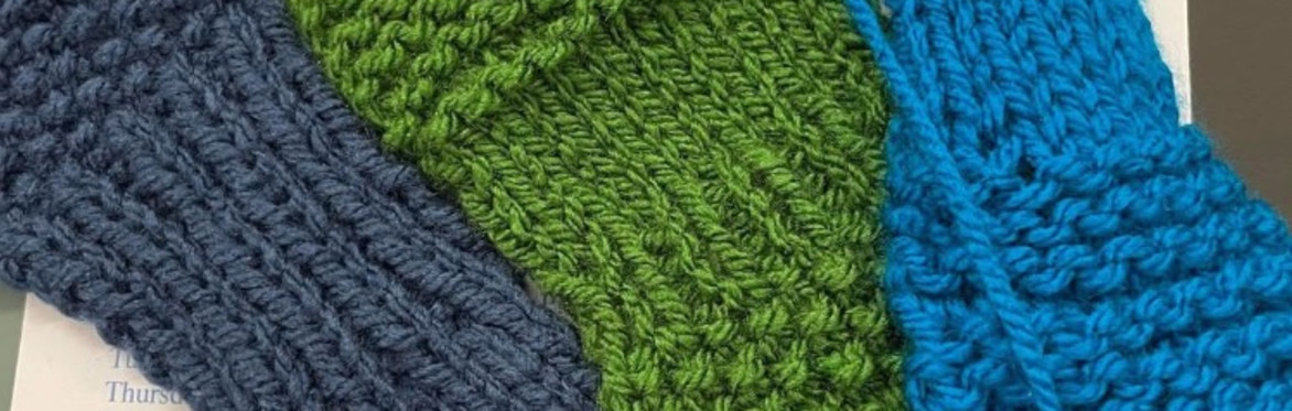 Beginners Knitting 🧶 (Right Handed)