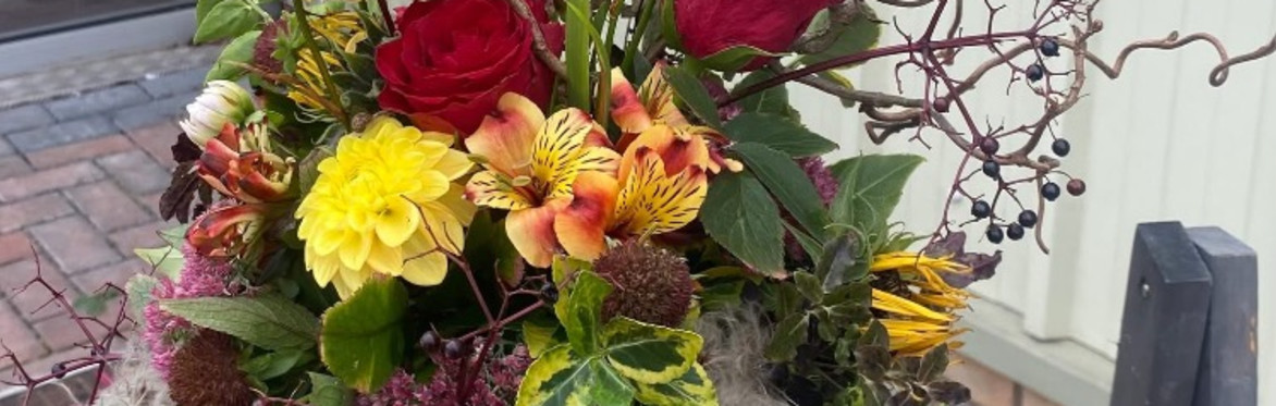 Floral pumpkin & hand painted pumpkin art workshop
